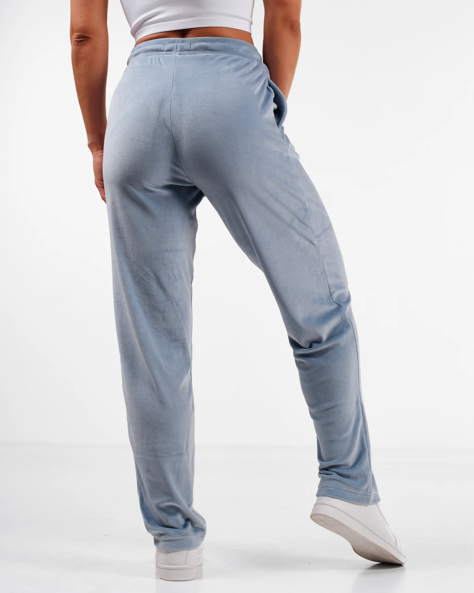 Weightless Jacey Velour Pants Blue Dusk