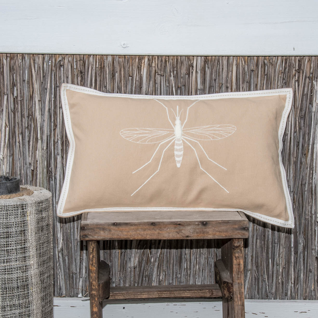 Febronie Housse de coussin Mosquito sable - 50x30 cm