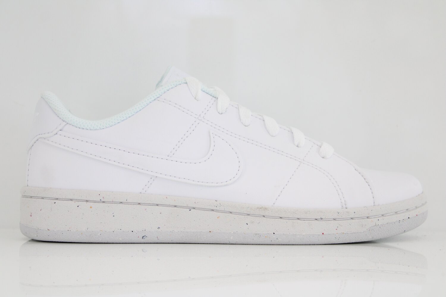 Nike Sneaker