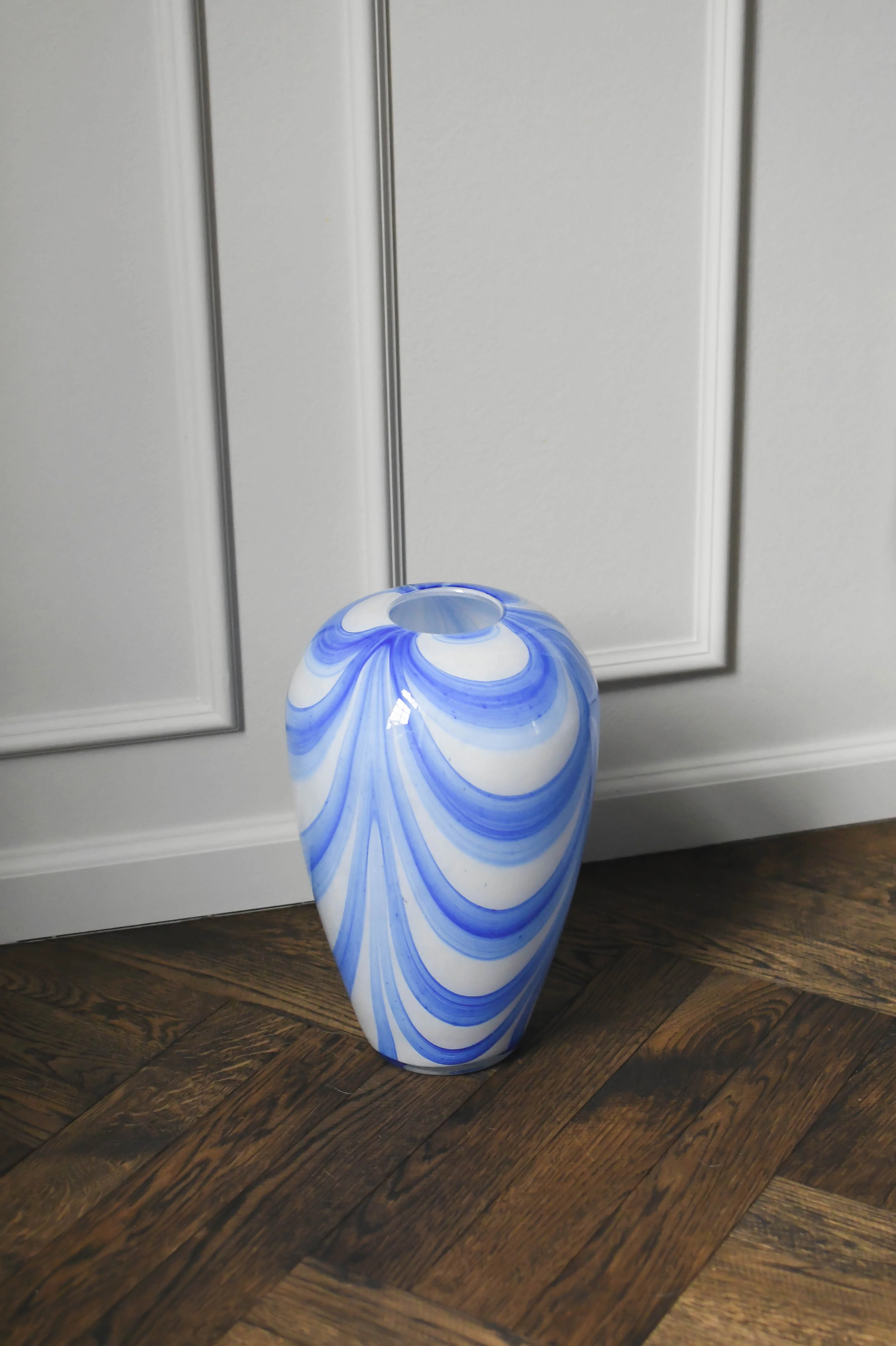 Bahne Interior  Vase med brede striber, orange/blå - H32,5 cm.