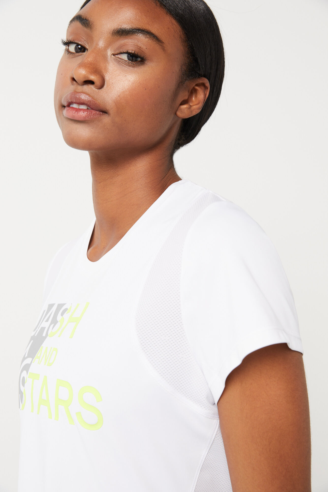 camiseta branca técnica feminina