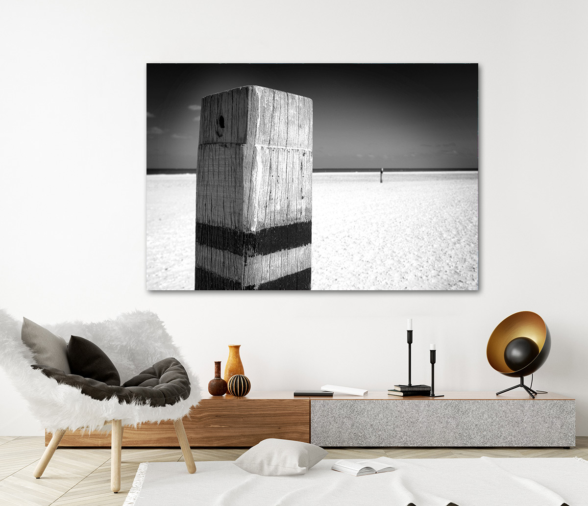 Strandpaal in zwart-wit - Acrylglas schilderij 90 x 60 cm