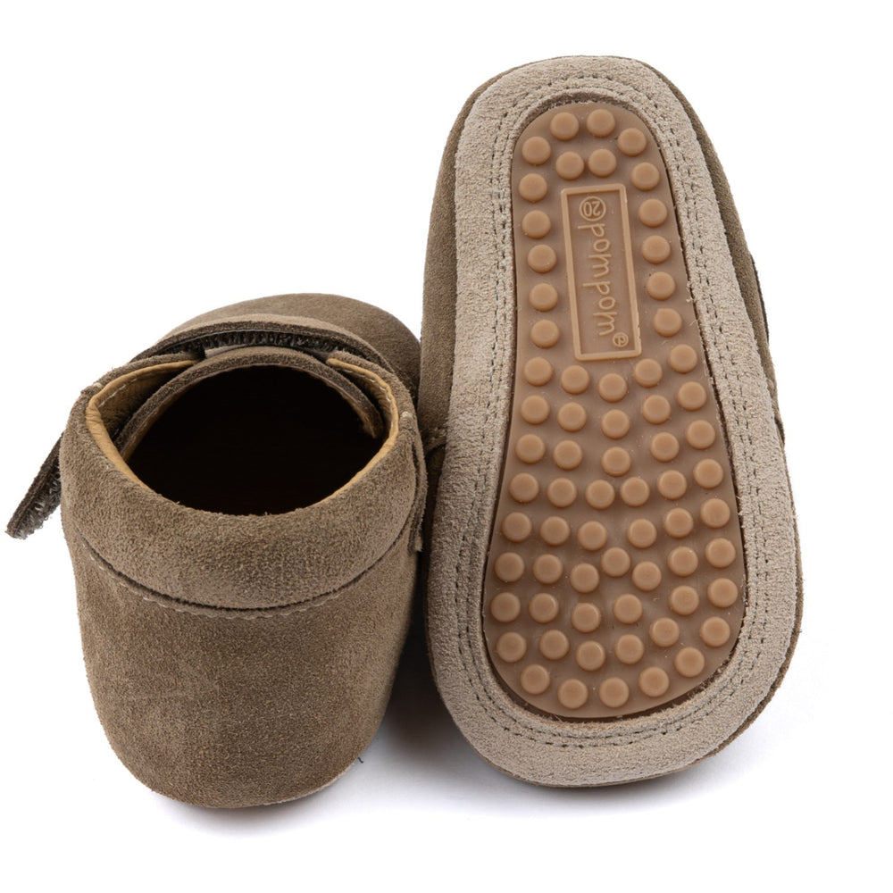 Køb Pom Pom Kakhi Suede Beginners™ Velcro Season