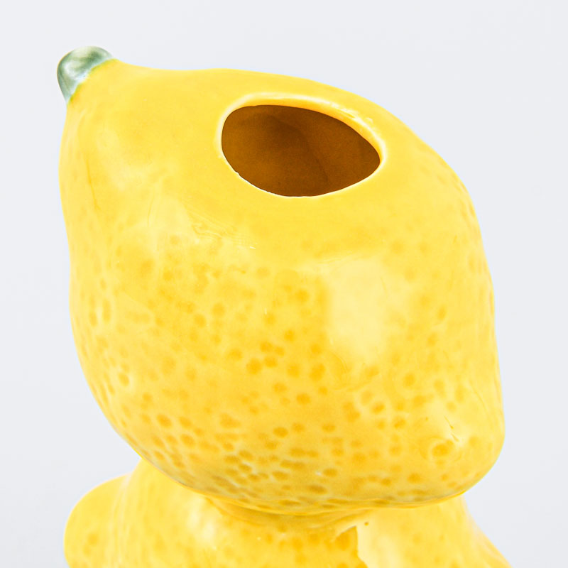 Vase lemon style