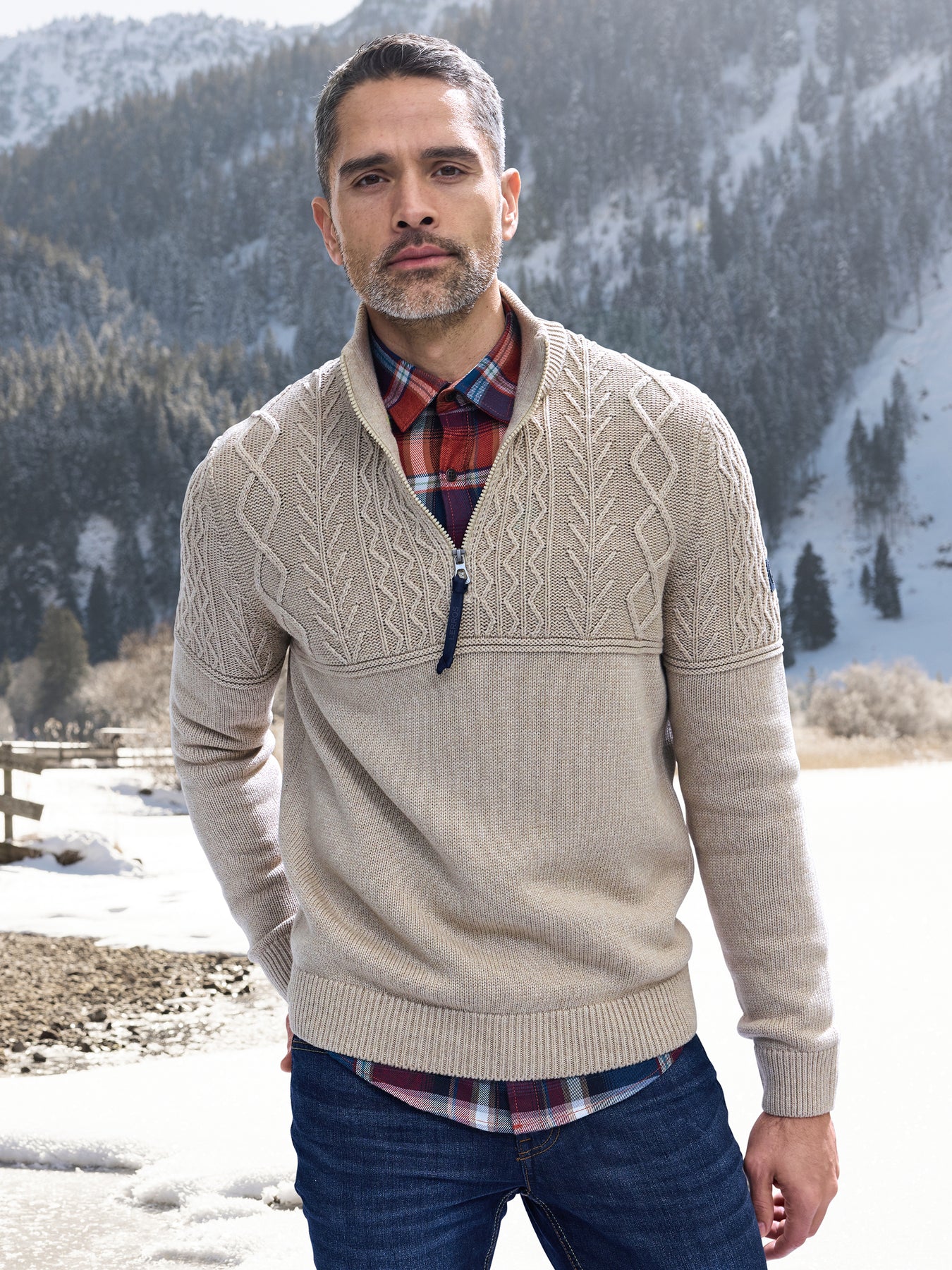 Stricktroyer mit Cable-Muster