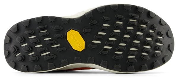 Chaussures de Trail New Balance Fresh Foam X Hierro v8 Rouge Jaune Femme