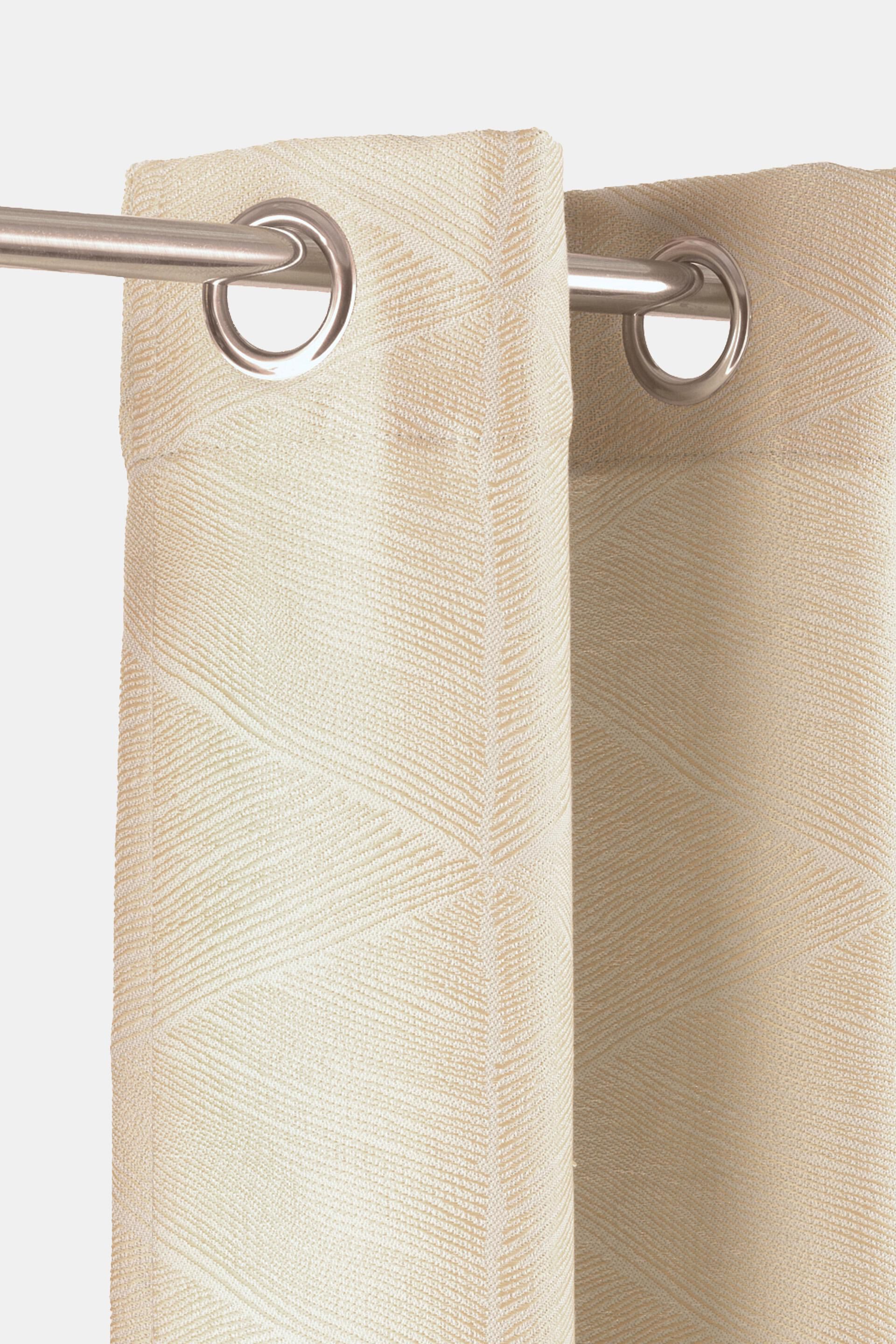 Curtains & Rollos