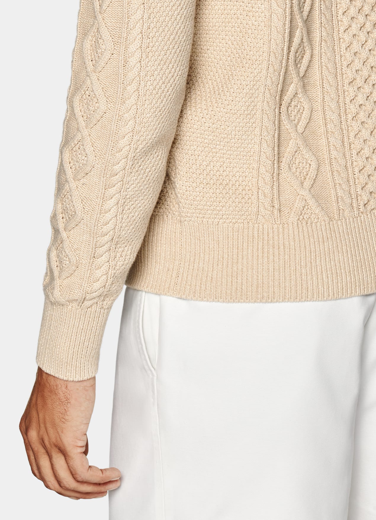 Pull col rond torsadé marron clair