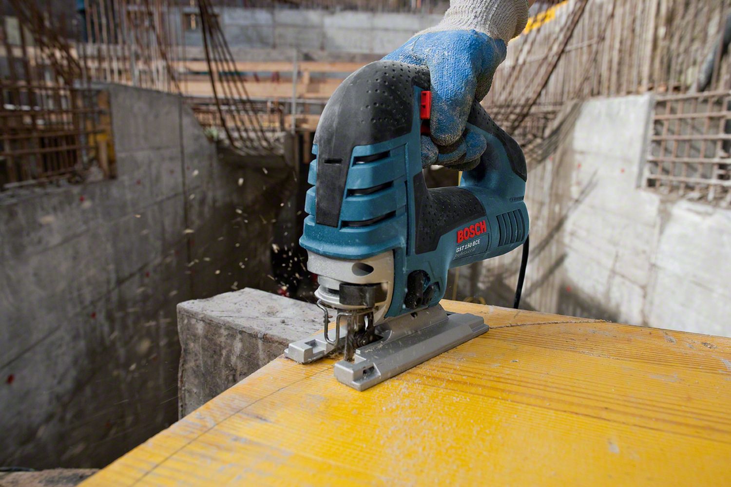 Bosch Professional GST 150 BCE Decoupeerzaag 780W in L-Boxx - 0601513003