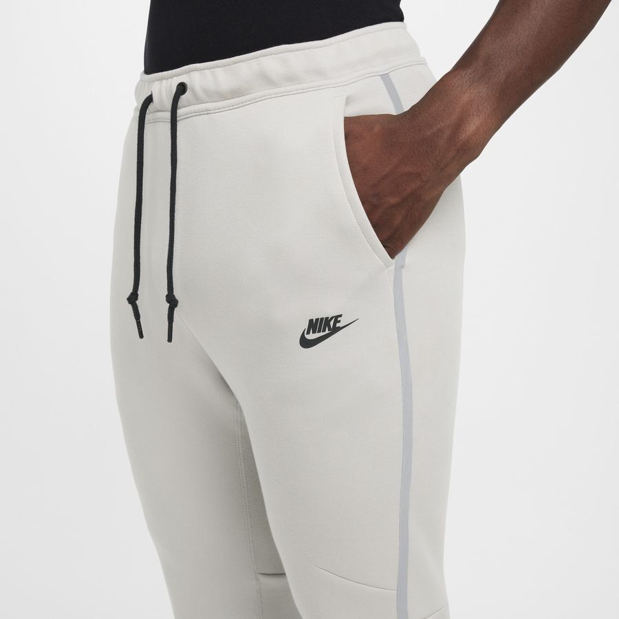 Nike Tech
