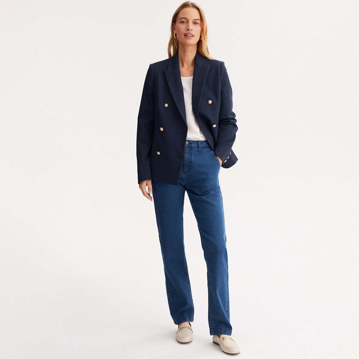 ANNE WEYBURN<br>Colbert, modelo esbelta, de abotoamento duplo