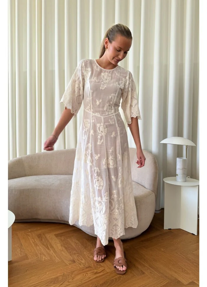 BYIC Ellinoric Lace Long Dress
