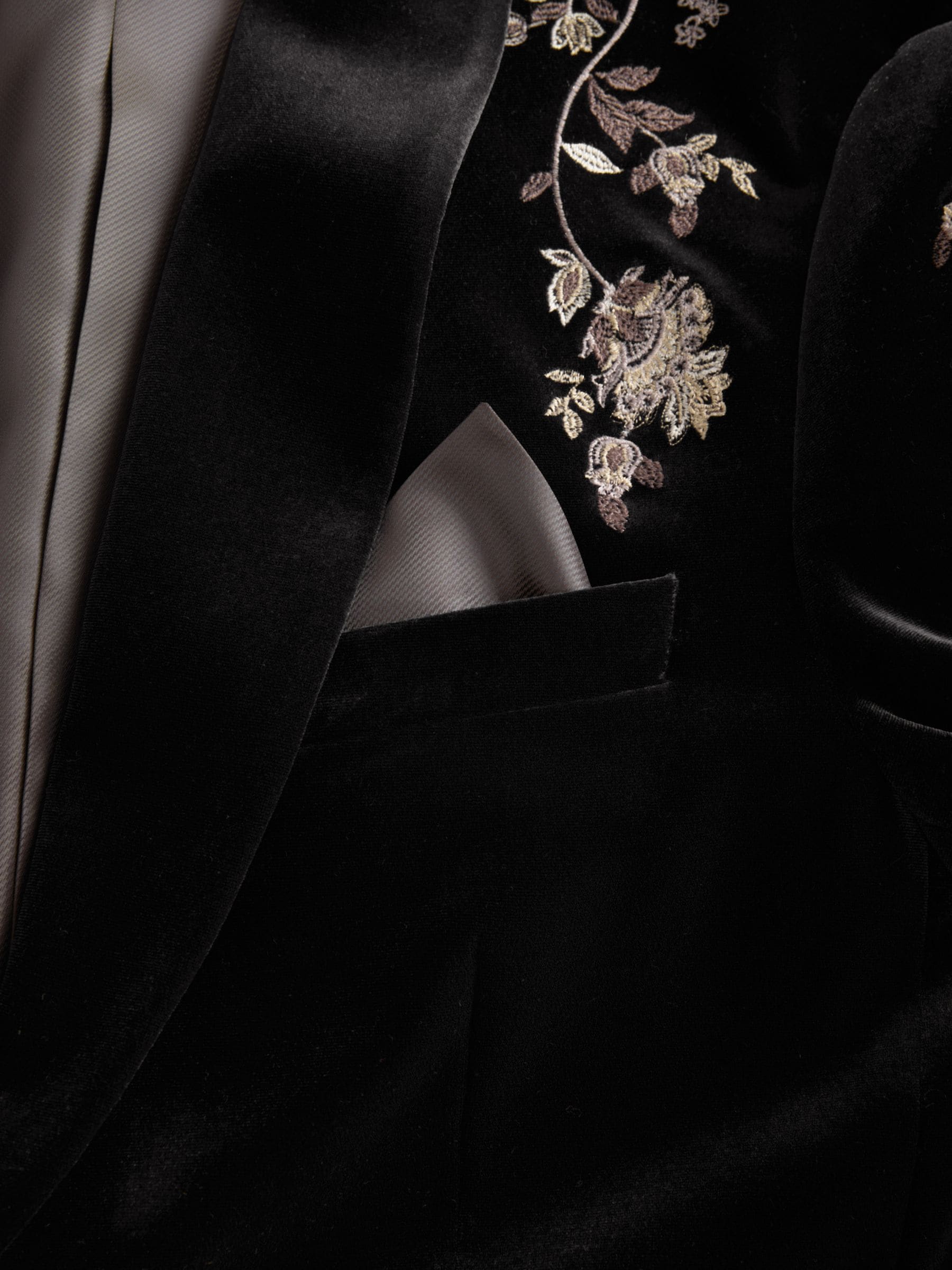 Zwart bloemenprint - Embroidered Velvet Blazer
