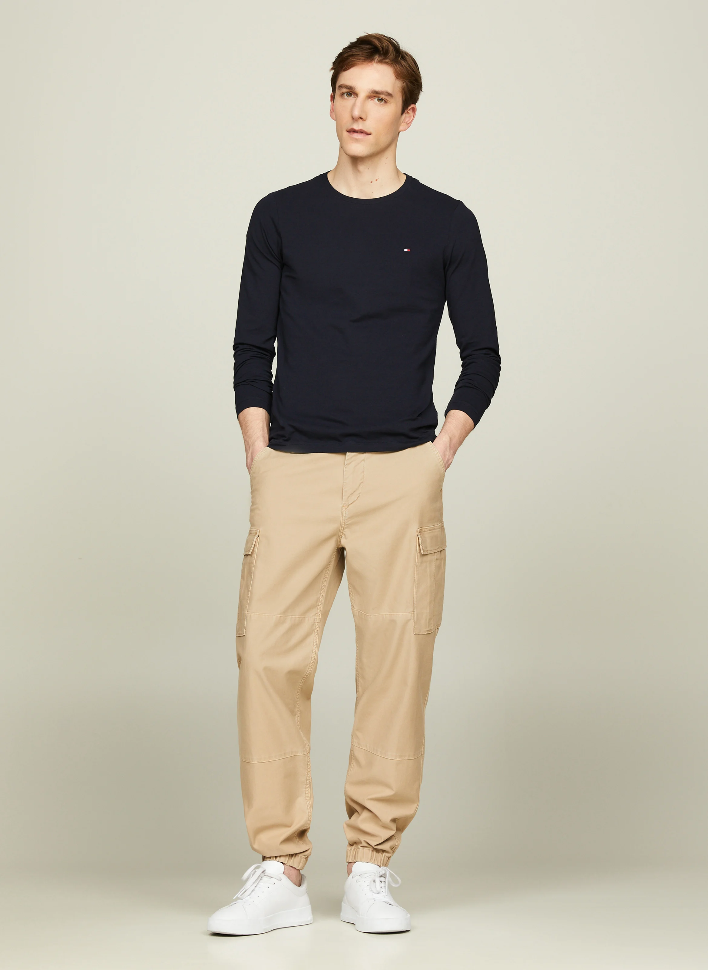 Tee-shirt col rond regular-fit brodé en coton bio | Bleu