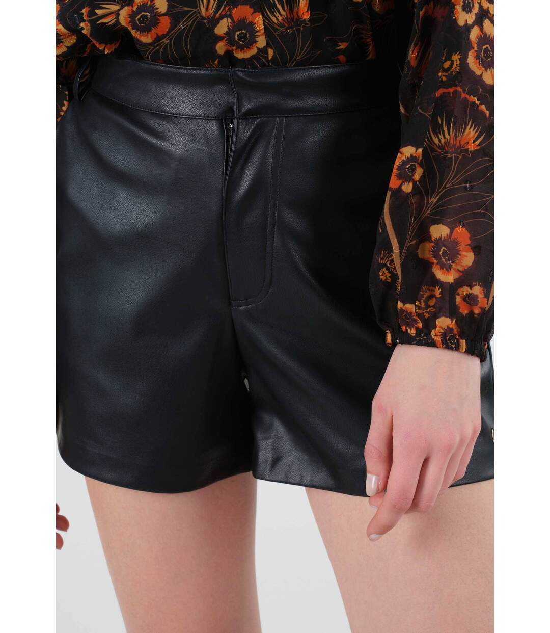 Short en simili-cuir EMELIE