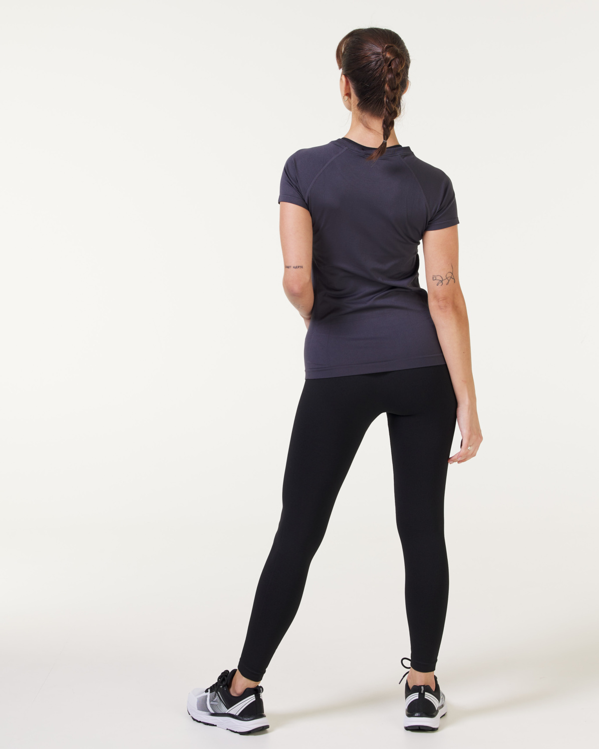 LEVITY Essential Seamless Tights Black