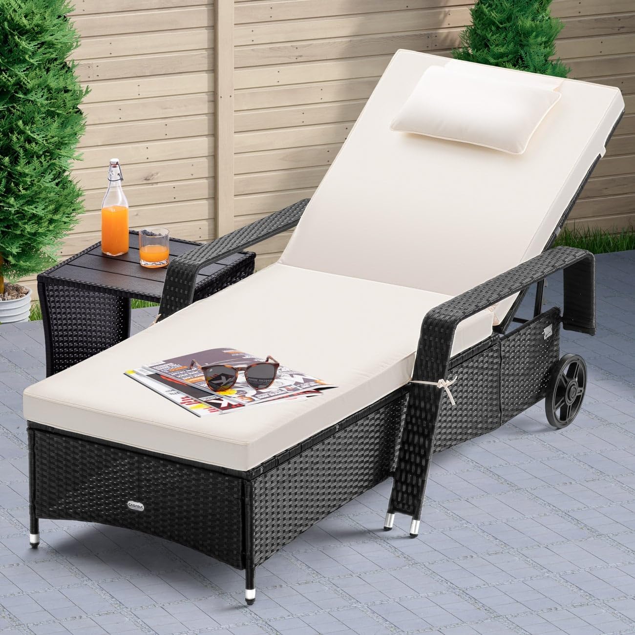 Casaria® Sonnenliege mit Rollen 7cm Auflage Extra Breit 90cm Gartenliege Wetterfest 165kg Belastbar Verstellbar Terrasse Balkonmöbel Liegestuhl Schwarz Creme