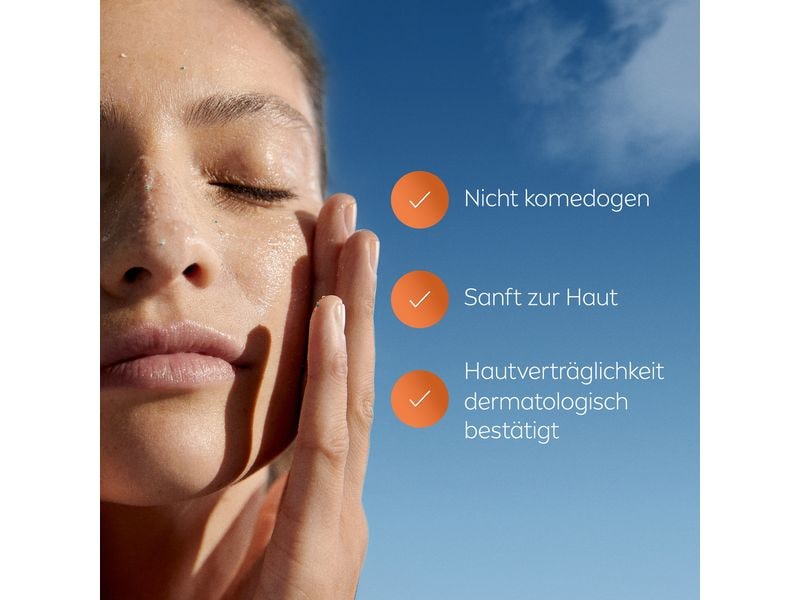 NIVEA Gesichtspeeling Derma Skin Clear 150 ml Peeling für zu Unreinheiten neigender Haut reduziert Mitesser und verfeinert das Hautbild