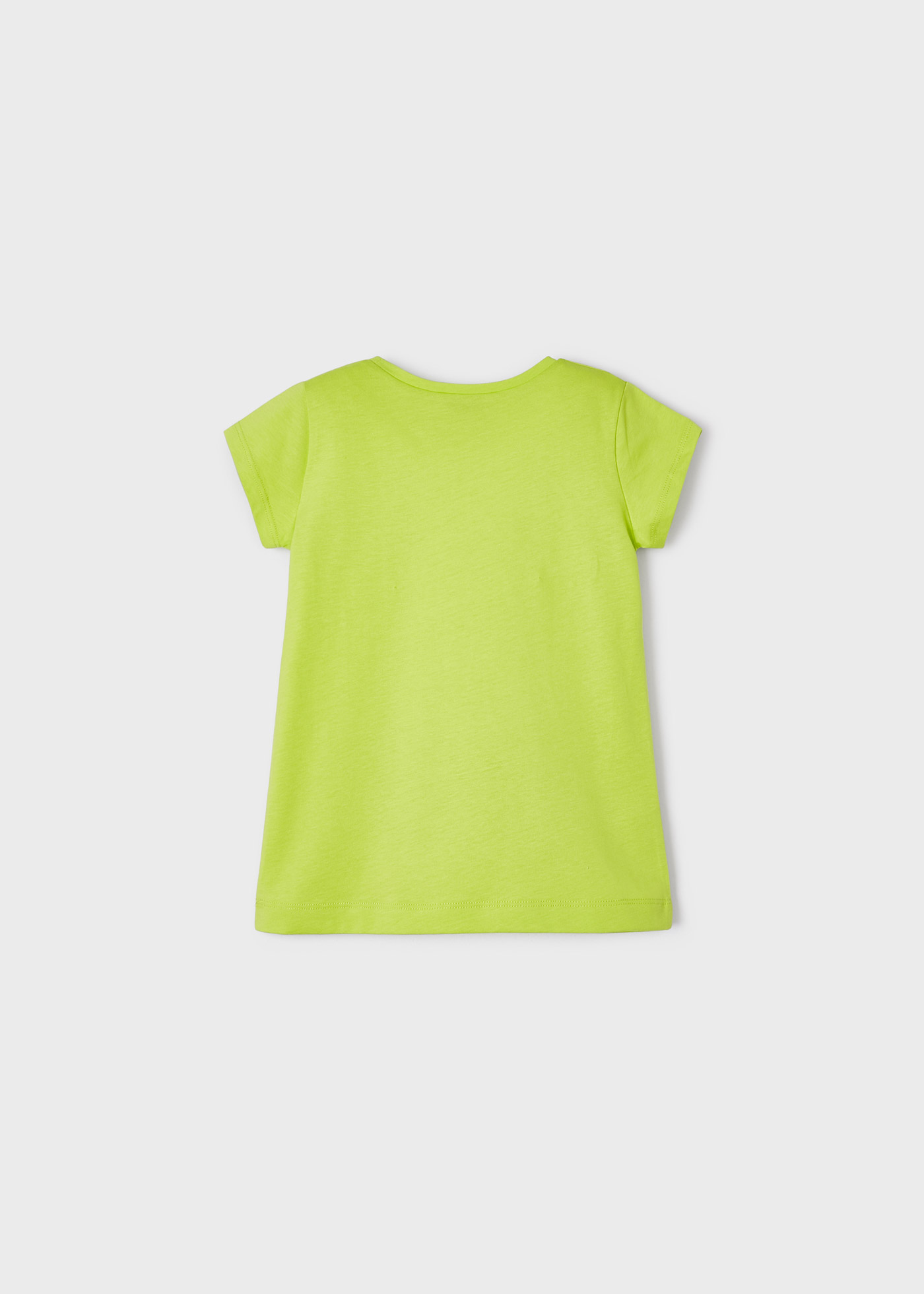 Camiseta feminina com estampa sustentável em algodão.