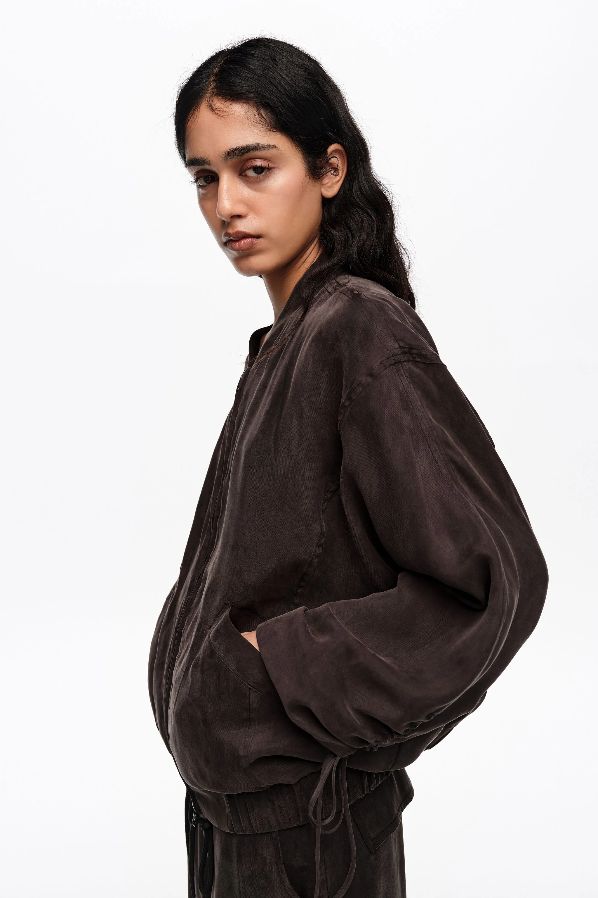 Jaqueta bomber preta lavada
