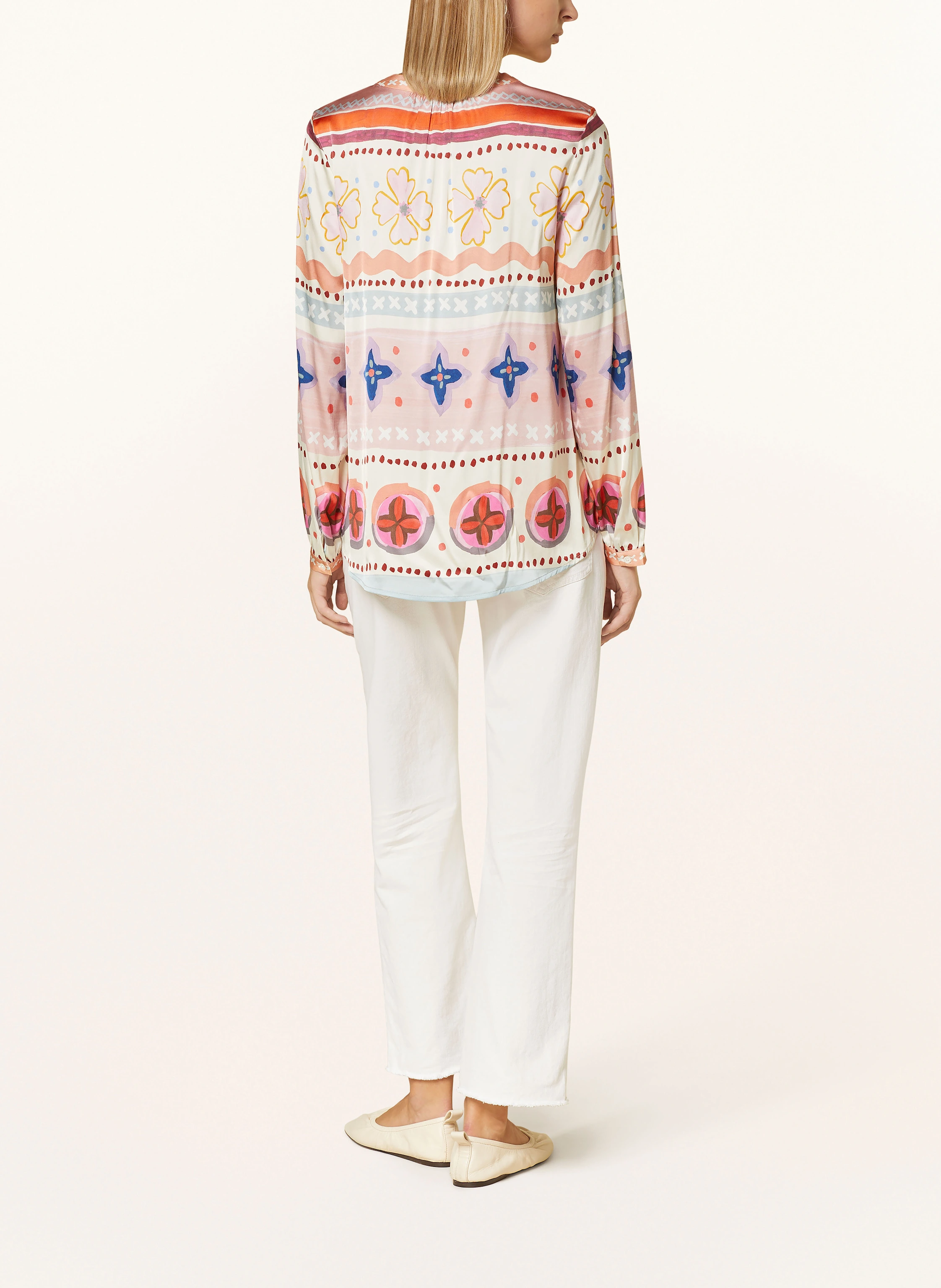 Grace Blusenshirt aus Satin mit Schmucksteinen