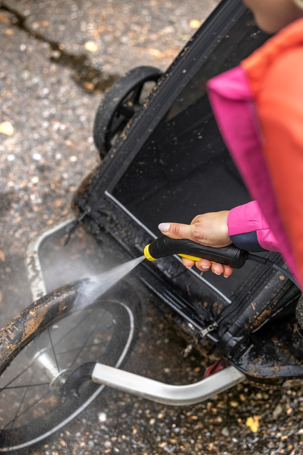 Kärcher Druckreiniger OC 3 Foldable, Mobile Reinigung für Fahrrad, Camping und Garten, Niederdruck, Lithium-Ionen-Akku, Faltbarer Wassertank: 8 l, Schlauch: 1,8 m, Flachstrahldüse