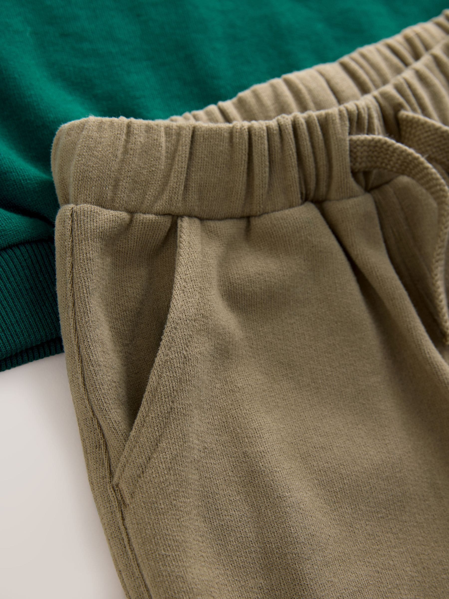 Groen - Set met sweatshirt en utility-joggingbroek (3mnd -7jr)