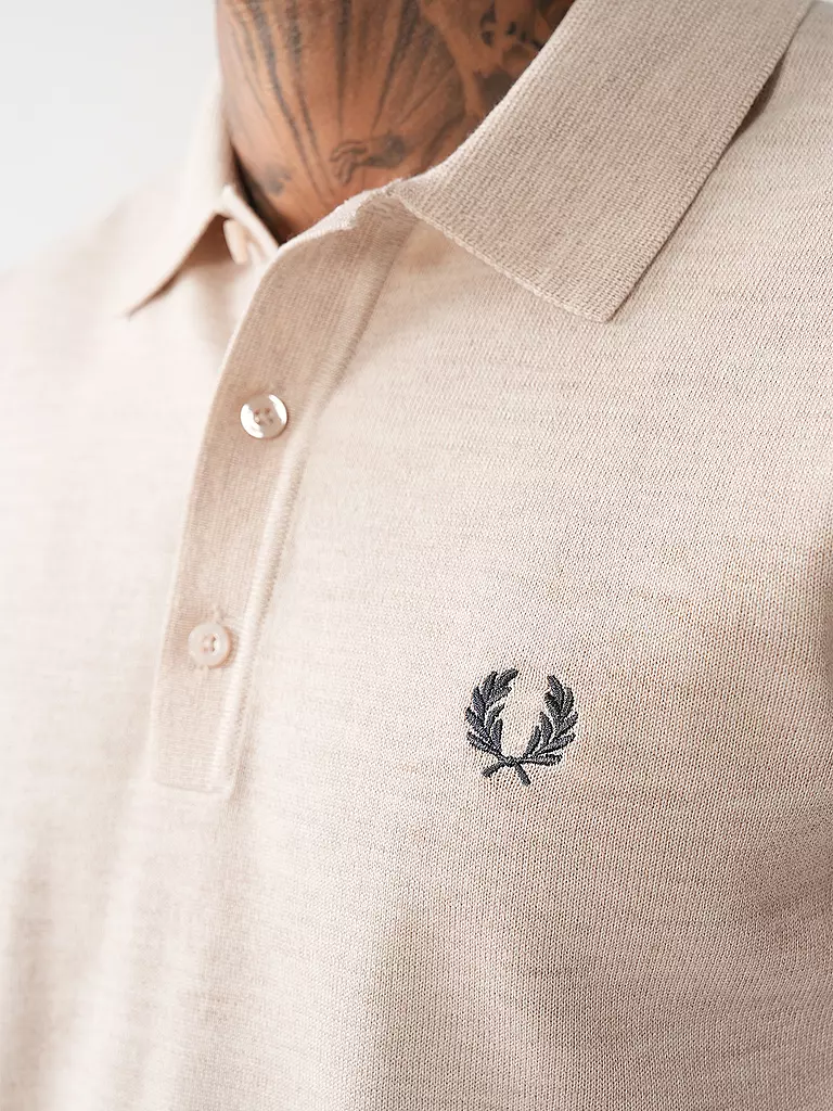 FRED PERRY Poloshirt creme