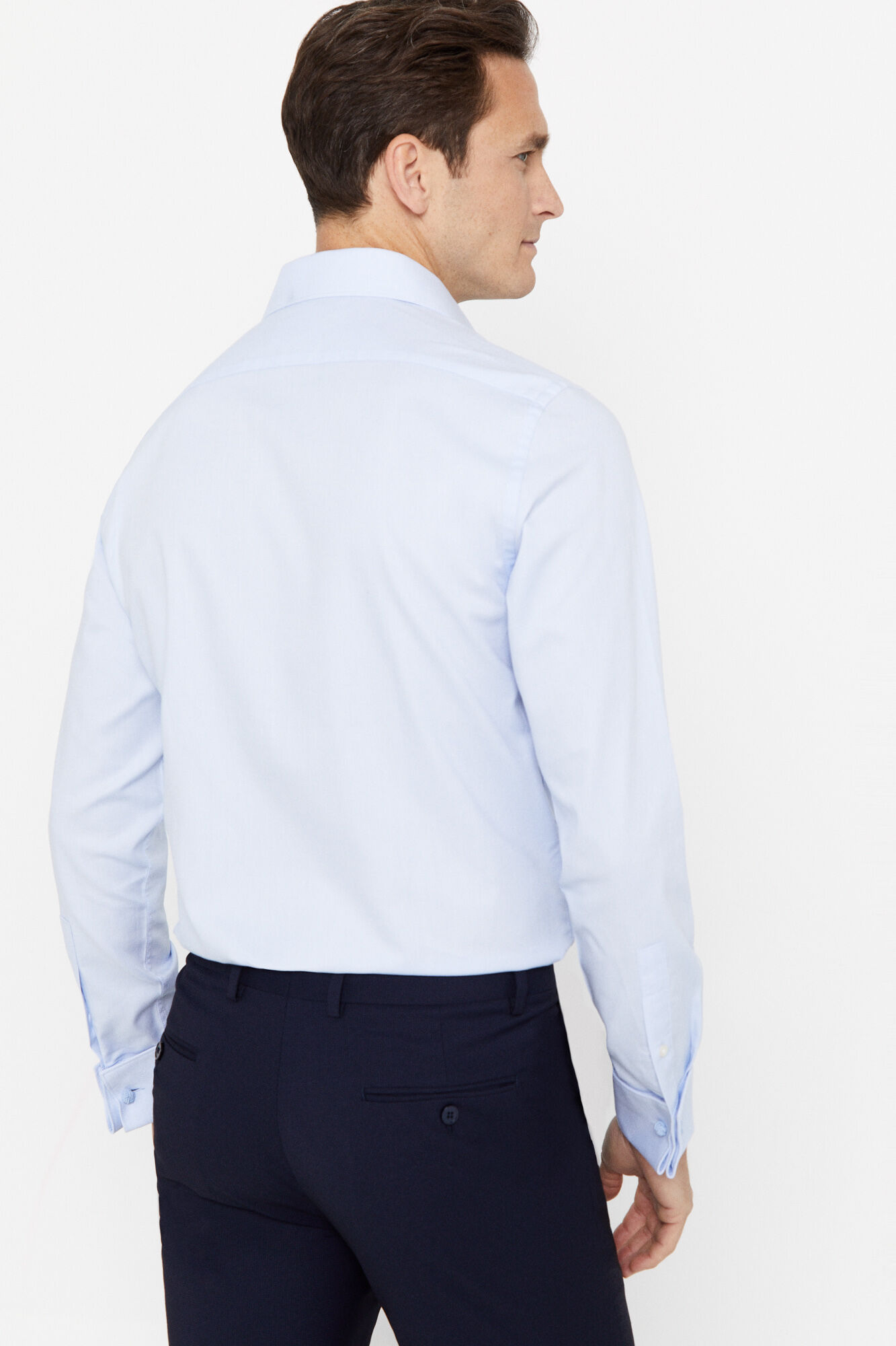 Camisa social com trama lisa e abotoaduras fáceis de passar - Azul
