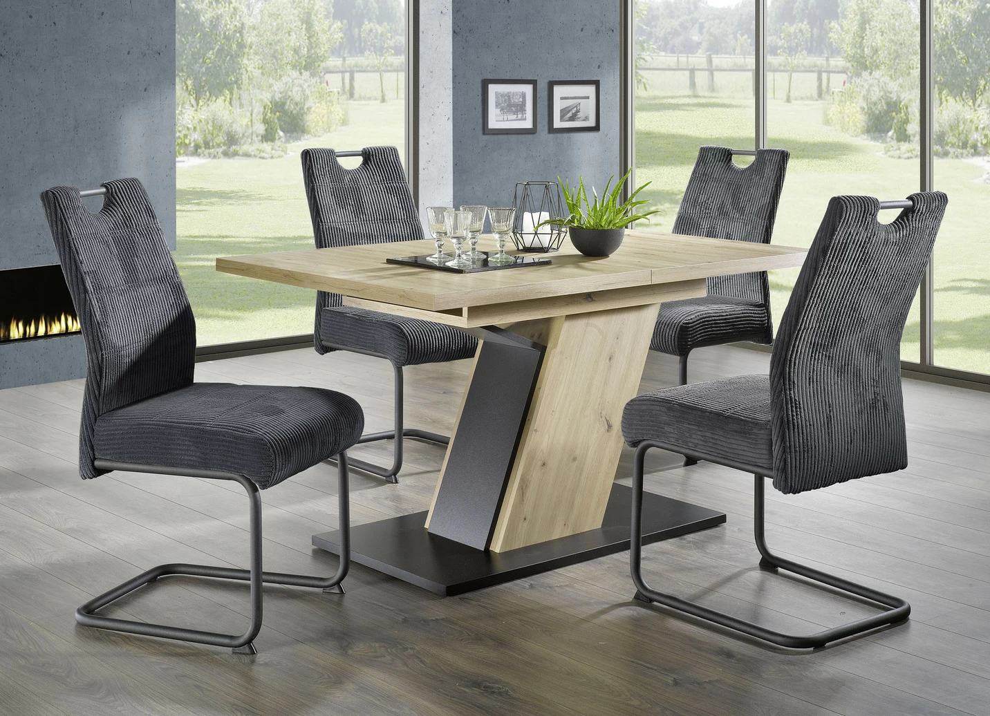 Essgruppe, 5-teilig, in modernem Design