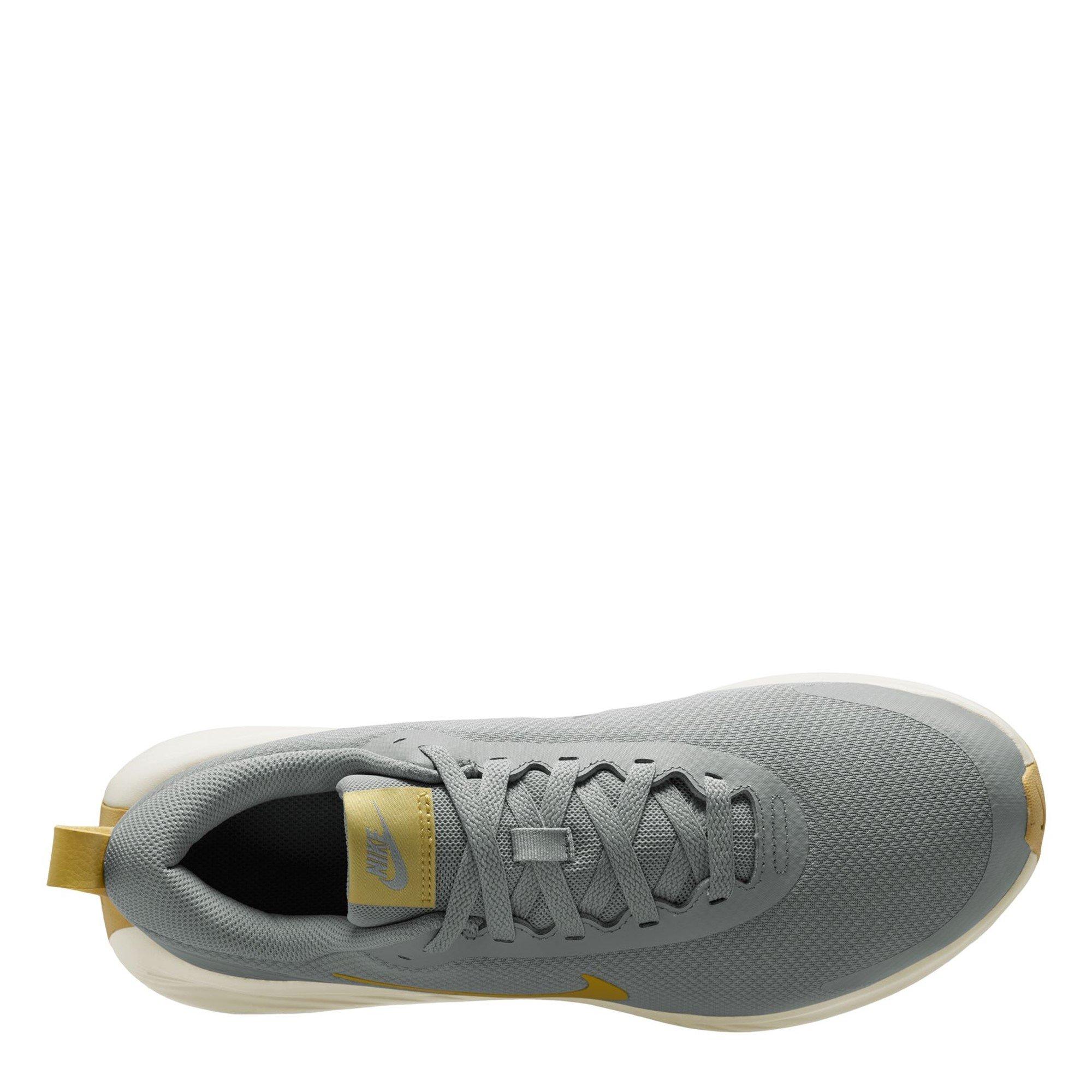Nike Promina