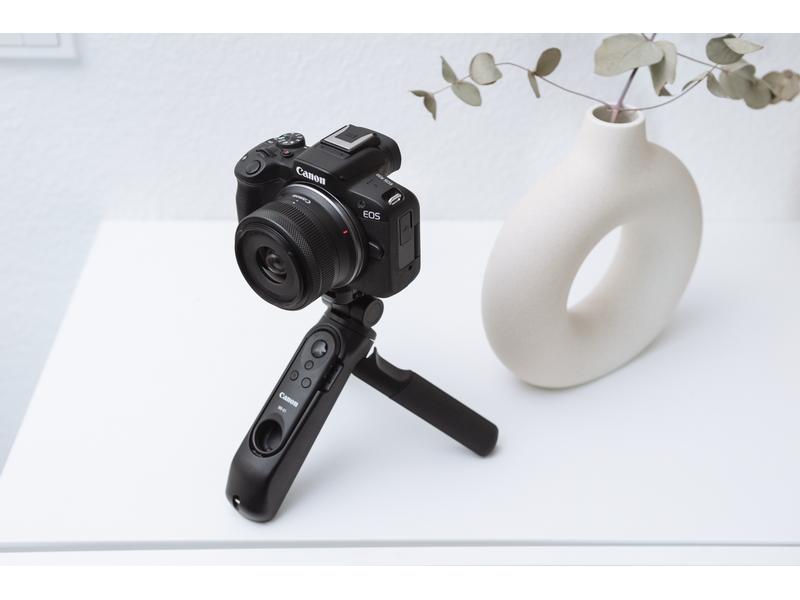 Canon Fotokamera EOS R50 Kit RF-S 18-45 Schwarz Perfekte Einstieg in die EOS R Reihe für aktive Content Creator