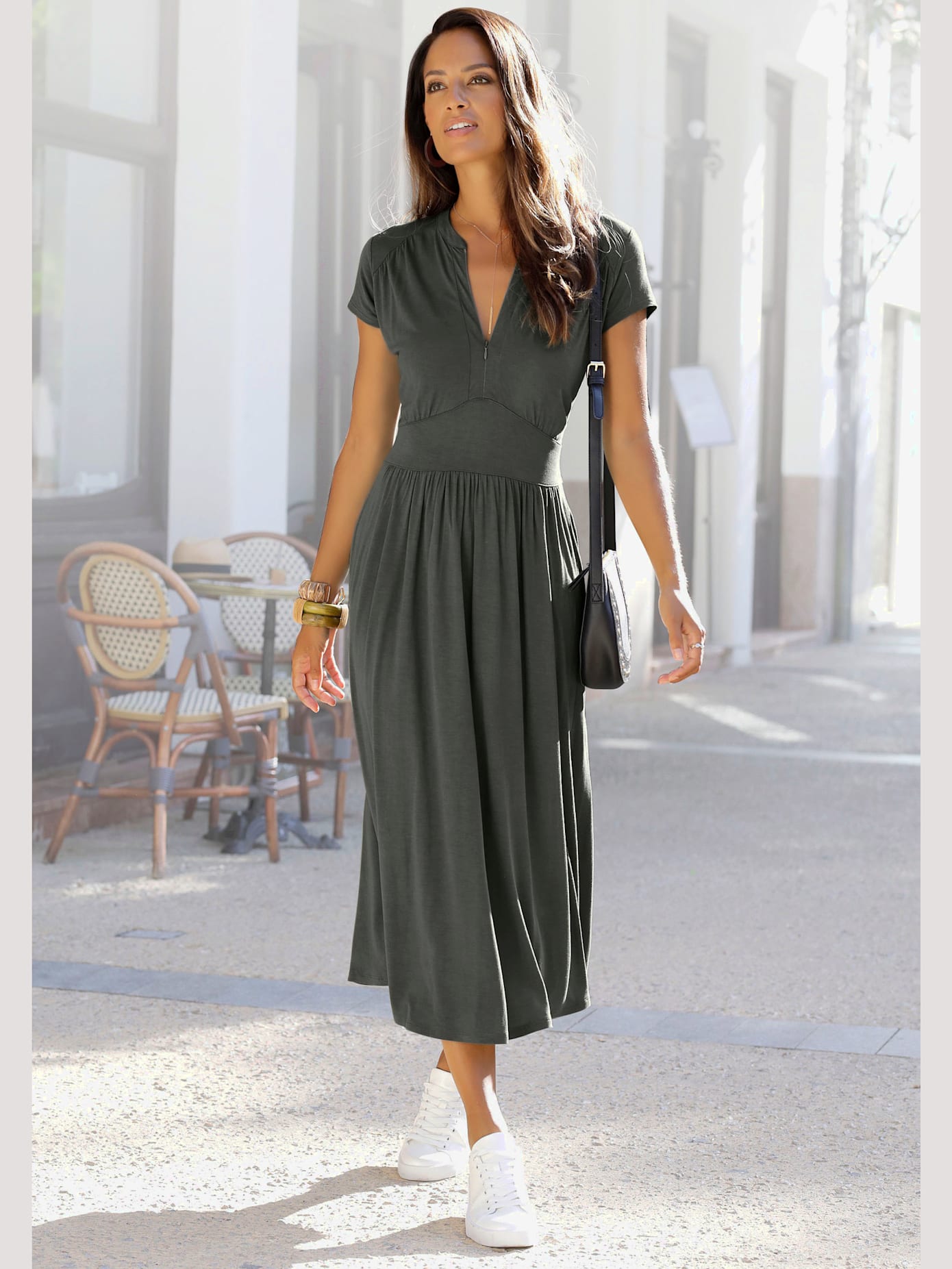 Robe mi-longue minirobe avec glissière devant