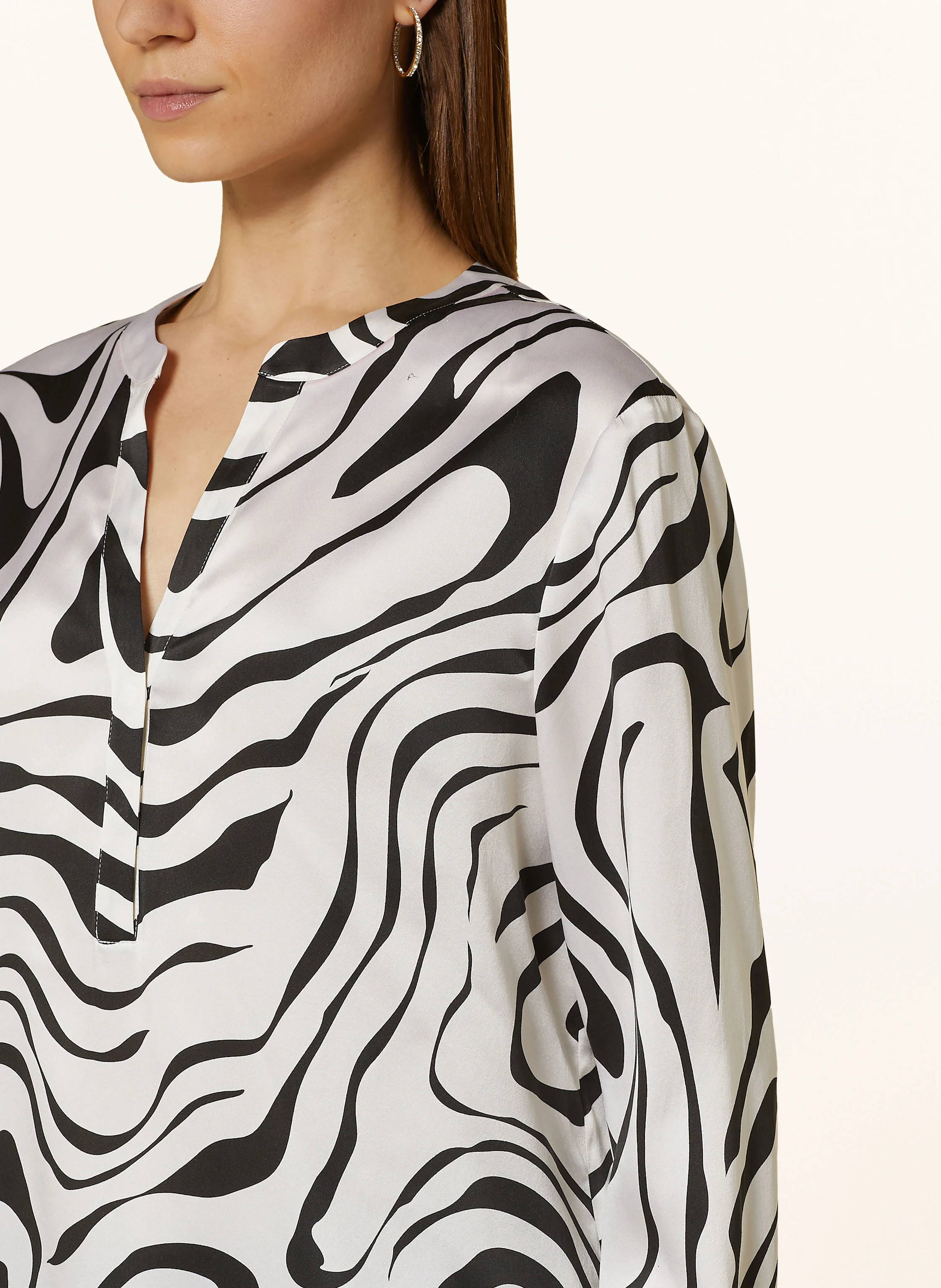 HERZEN'S ANGELEGENHEIT Blusenshirt aus Seide