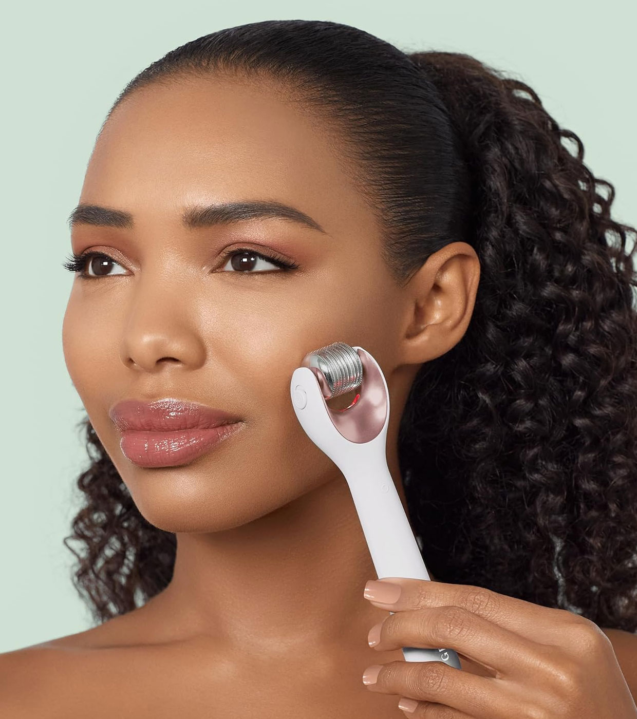 GESKE - Rolo facial de microagulhas 9 em 1 - White Rose Gold
