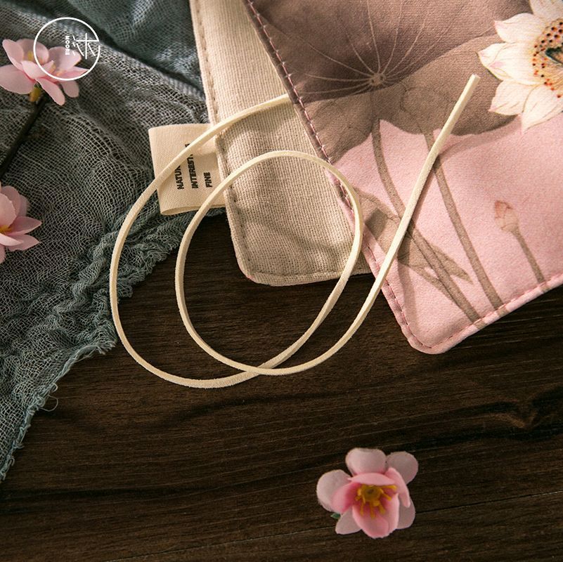 JIMO - Etui met bloemenprint en wieltjes