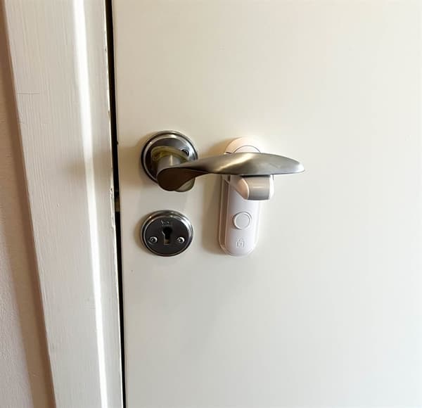 Dörrlås SafetyLock Celine HomeSafety, 2-pack