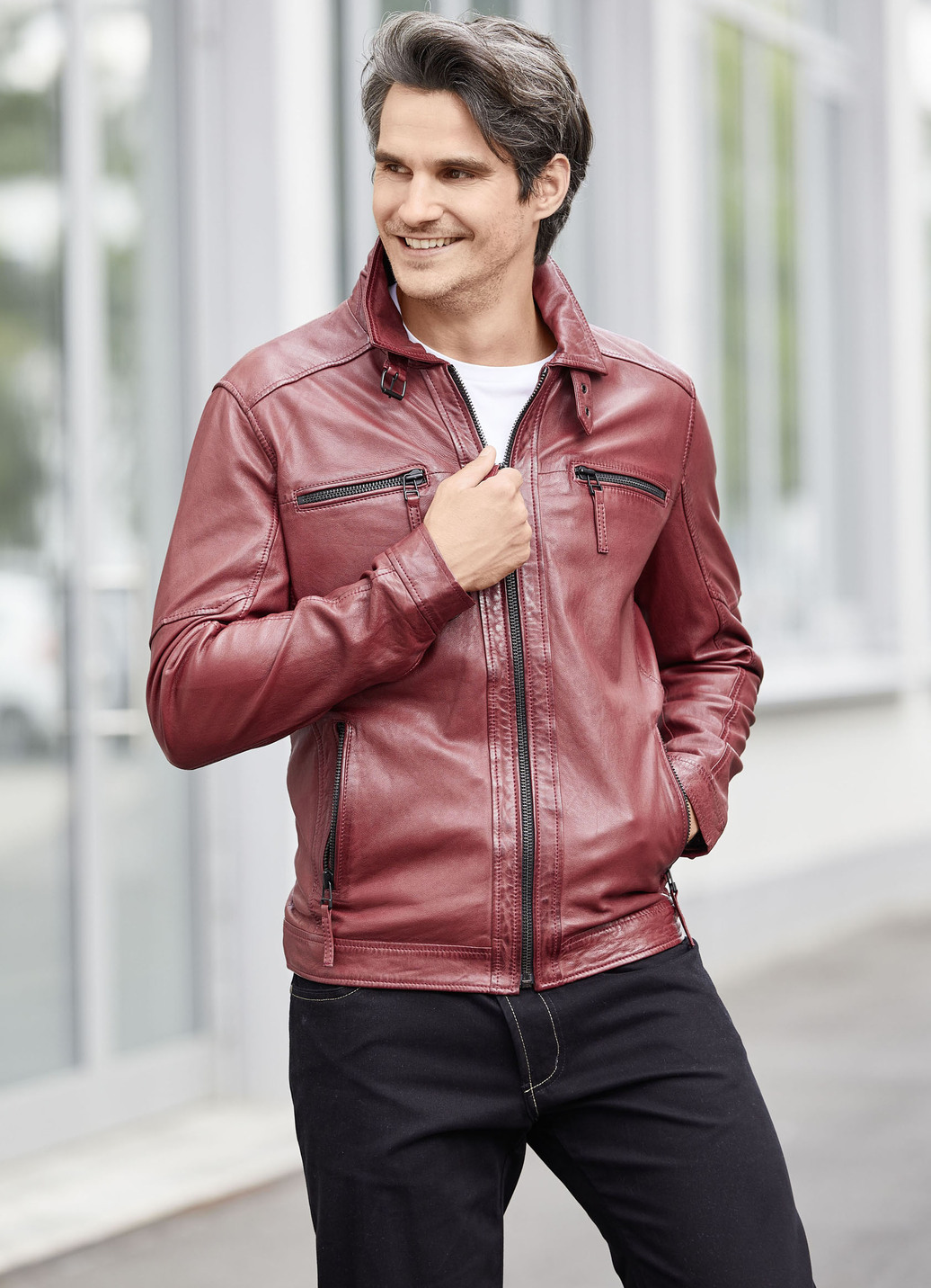 Lederkurzjacke mit zwei Innentaschen