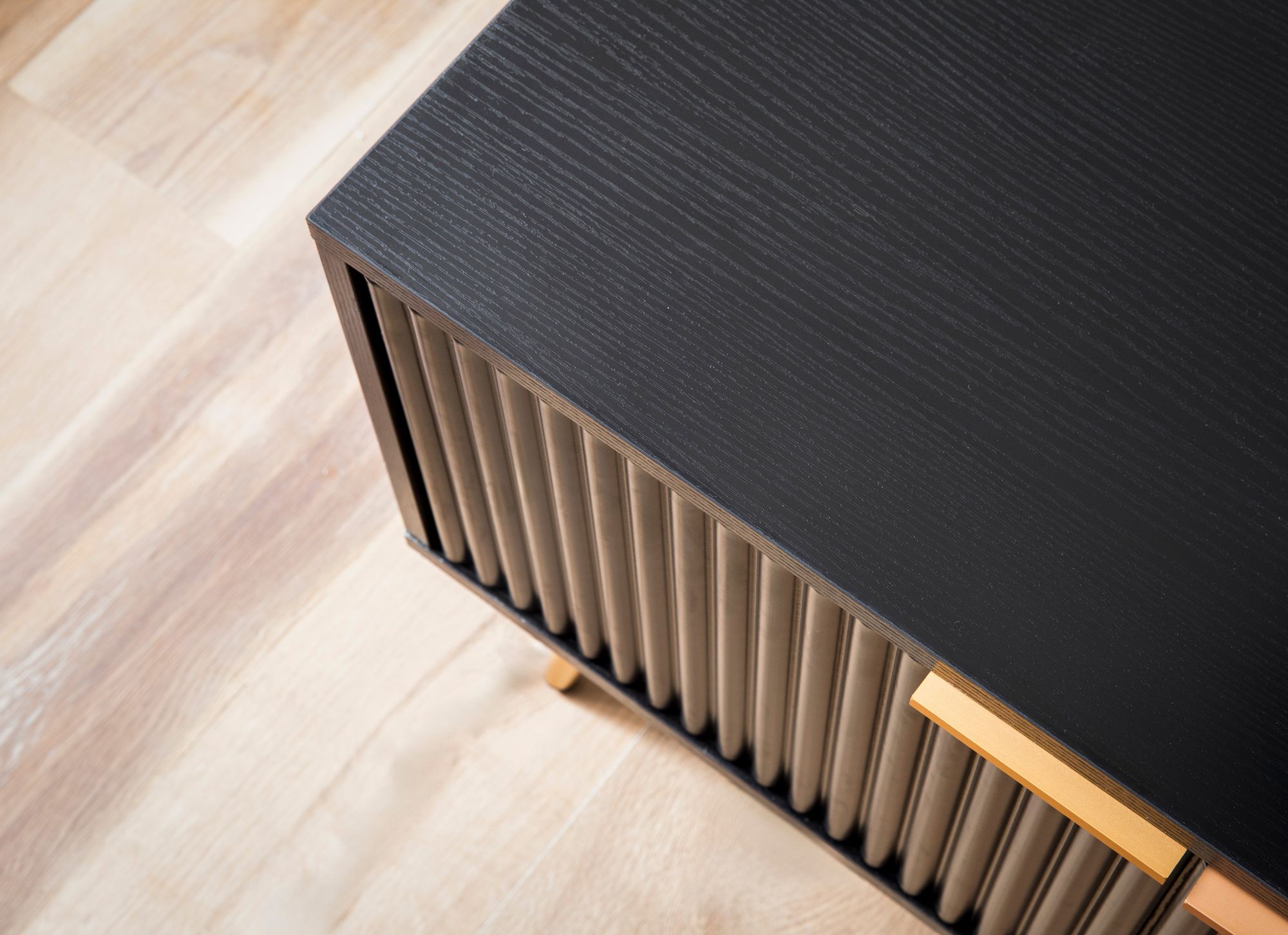 Lowboard FineBuy TV Schrank 150 cm Schwarz Türen Fernsehkommode Eiche Modern