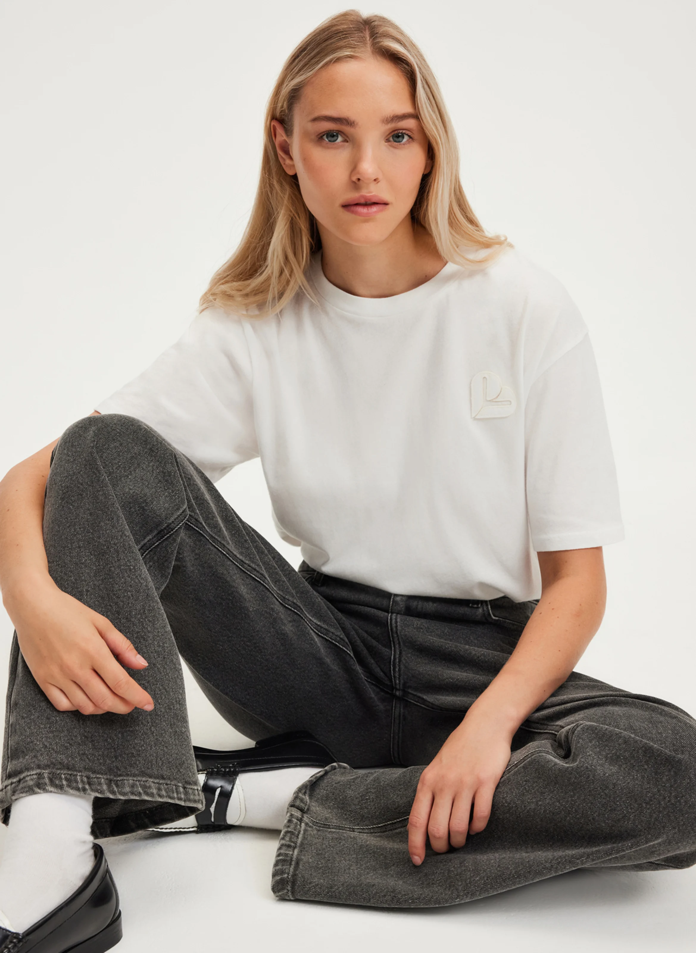 AVRIL - Tee-shirt col rond droit en coton | Blanc