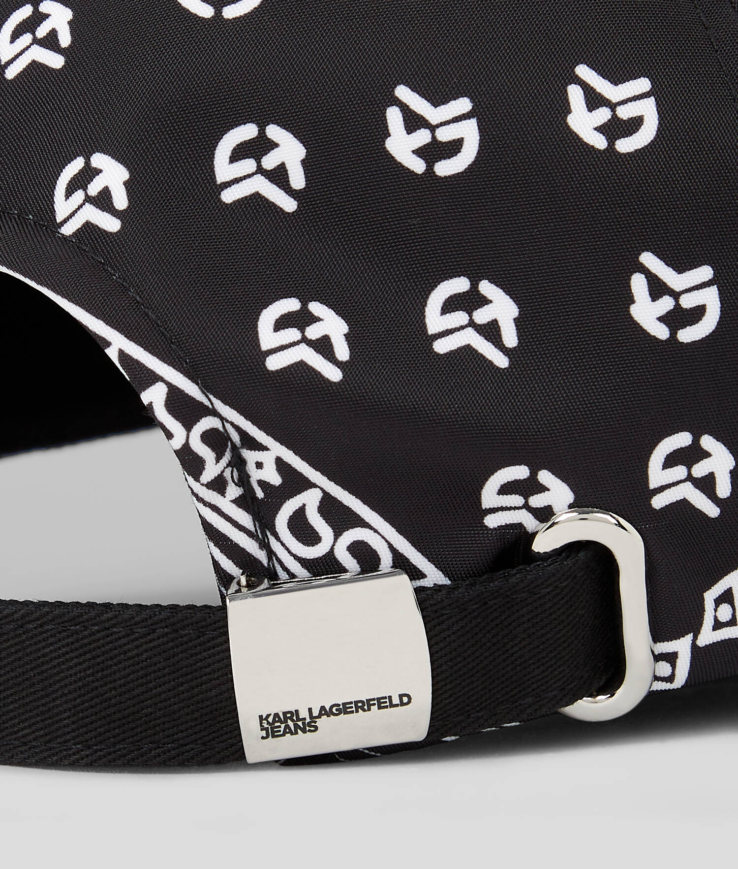 CASQUETTE IMPRIMÉ BANDANA AVEC LOGO KLJ ENCADRÉ