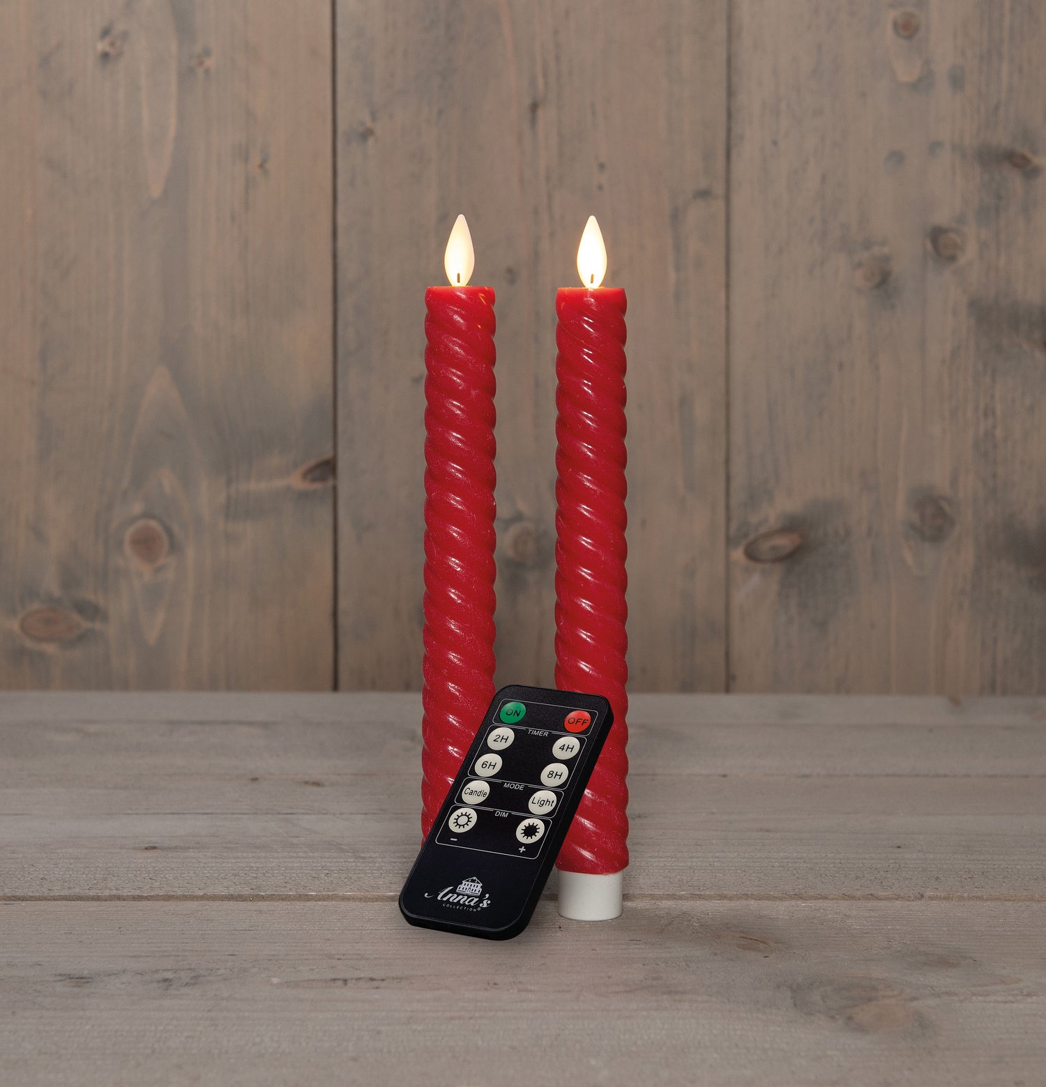 Anna's Collection LED dinerkaars Swirl bewegende vlam met timer rood D 2,2 H 23 cm 2 stuks