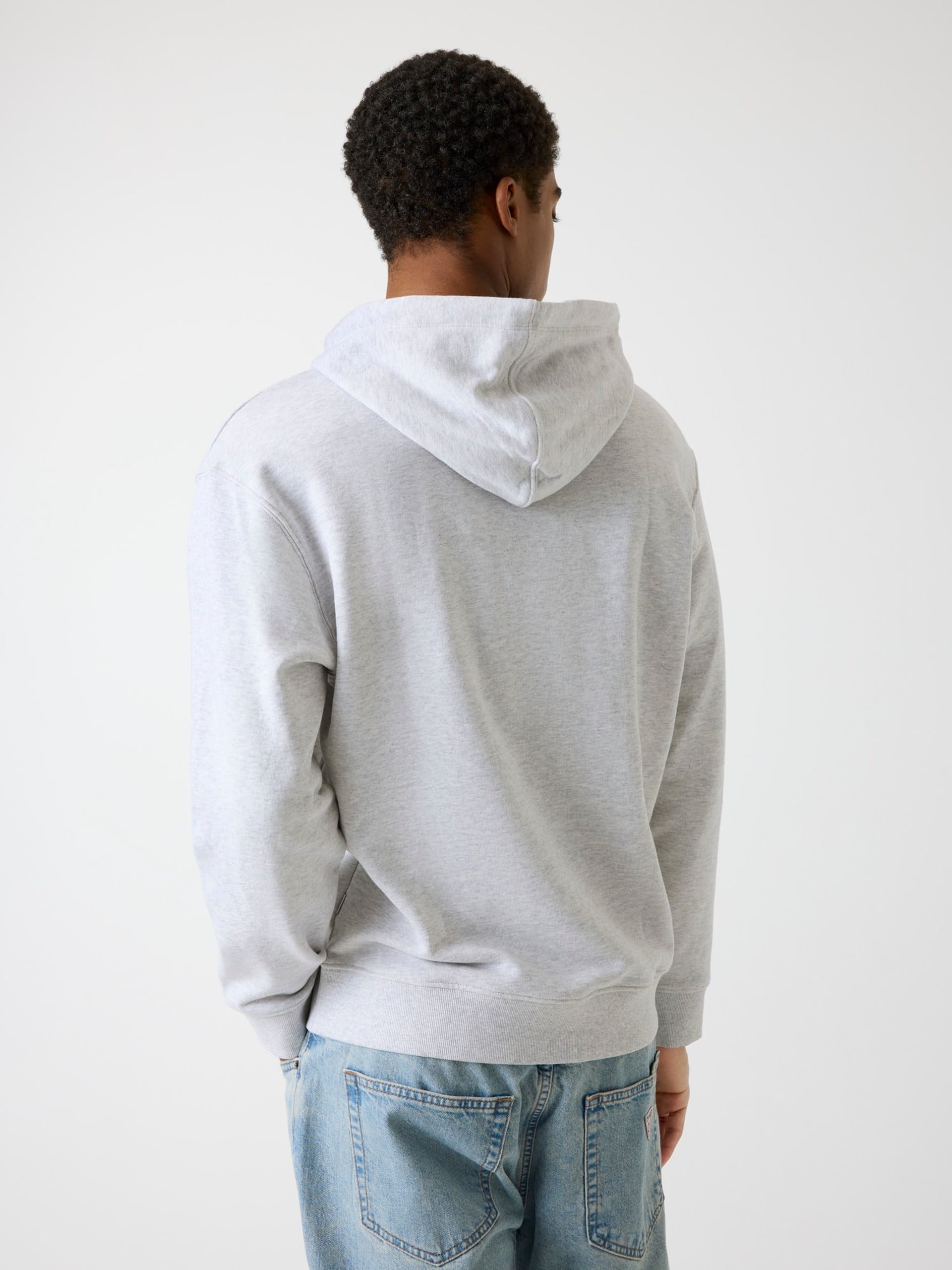 Moletom com capuz e logo estampado