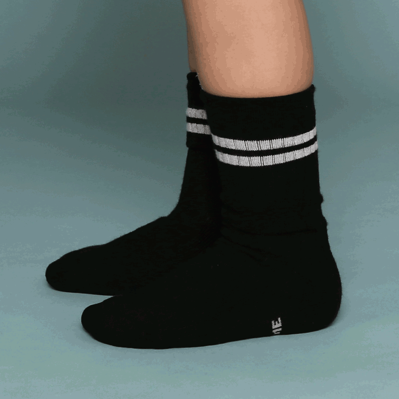 Shoesme schwarze Socke mit weißen Streifen