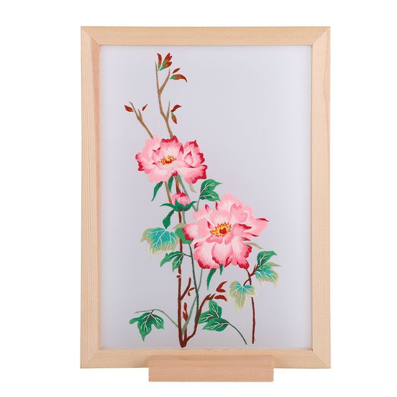 Embroidery Kingdom - DIY-borduurpakket met bloemenornamenten