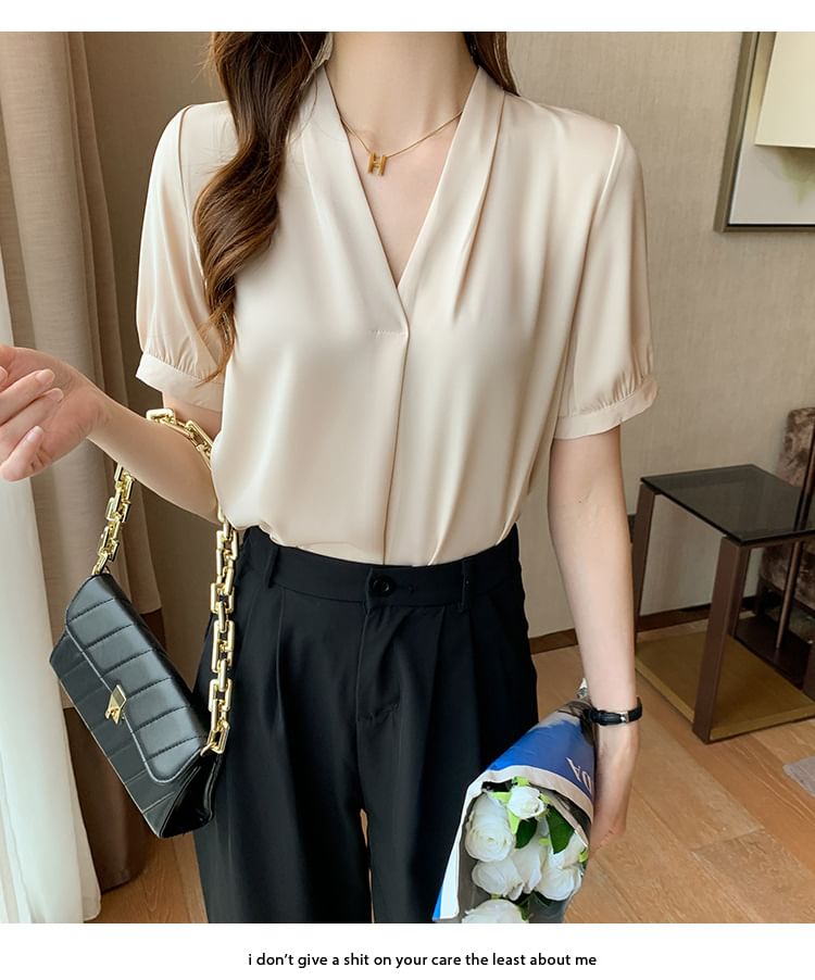 Hanji - Blouse met korte mouwen en V-hals