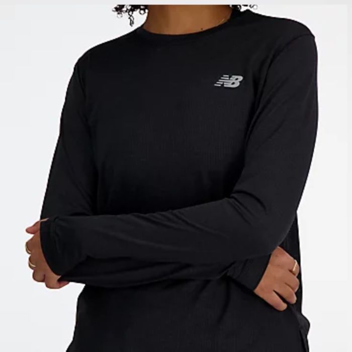 New Balance Dame T-shirts Athletics Long Sleeve Sort