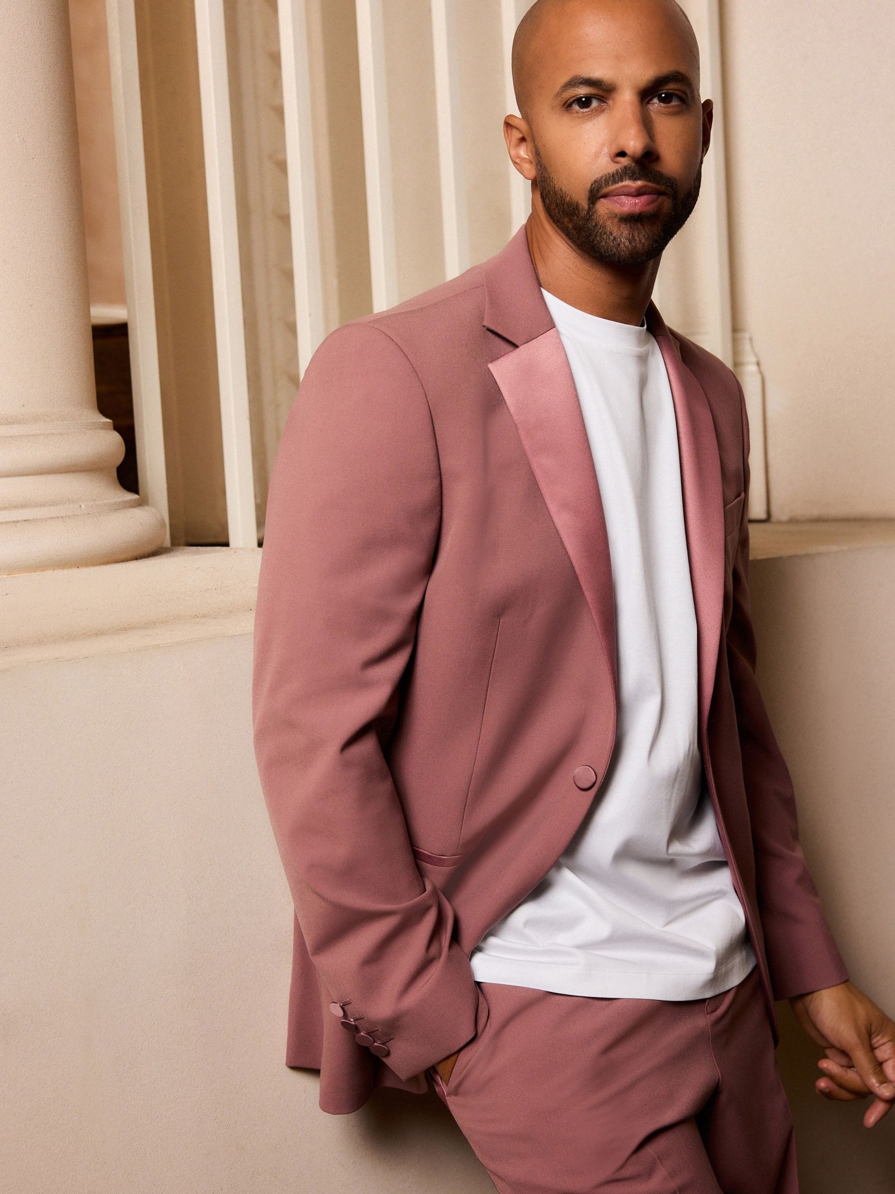 Roze - Slim fit smokingjasje