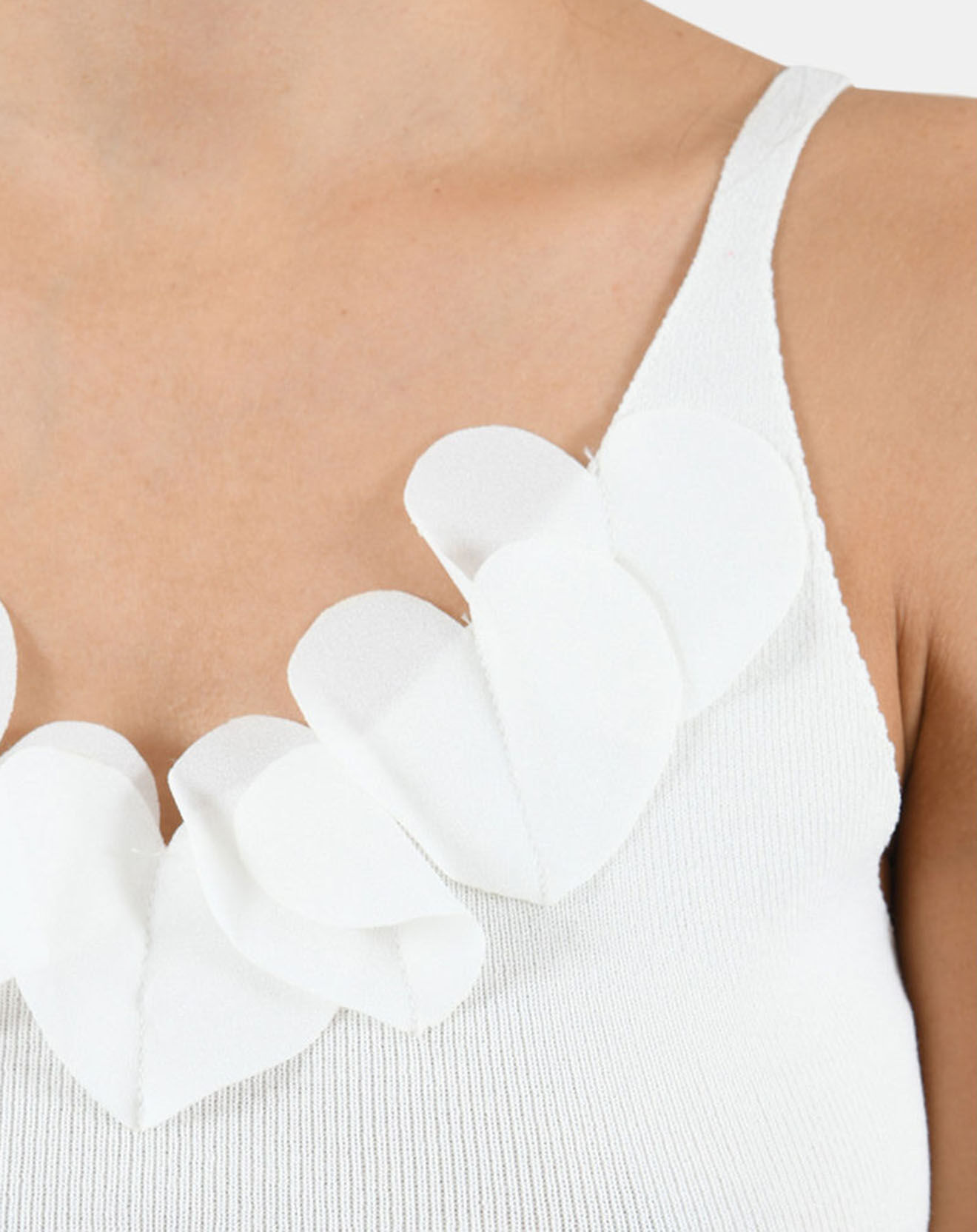 Molly Bracken Top cintré ornement dentelle écru