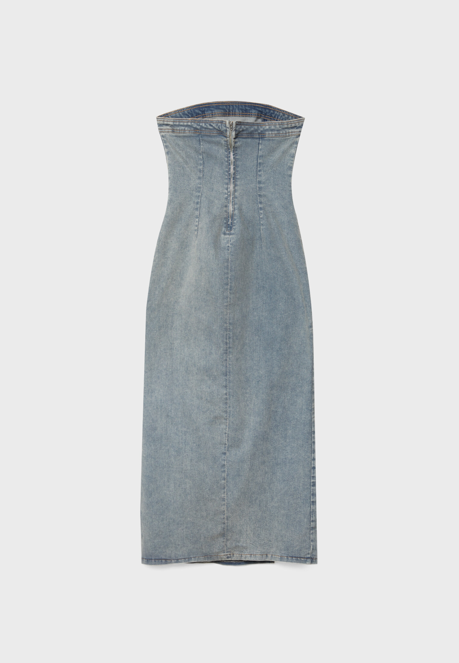 Vestido longo bandeau com costuras